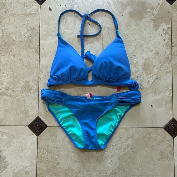 Victoria Secret bathing suit - Picture 1 of 3